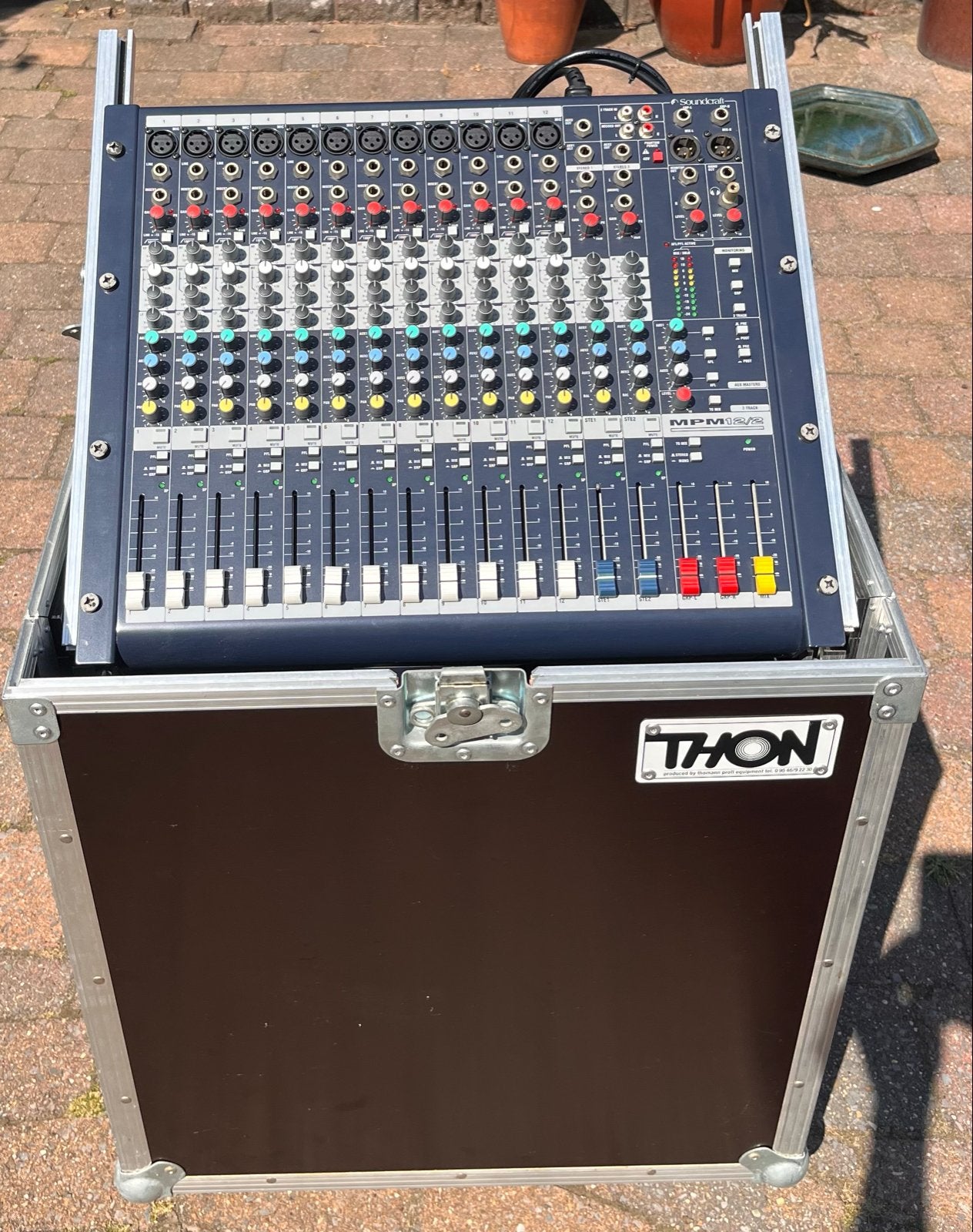 Soundcraft MPM 12/2 mengpaneel in flightcase, Ophalen, Gebruikt, 10 tot 20 kanalen, Microfooningang
