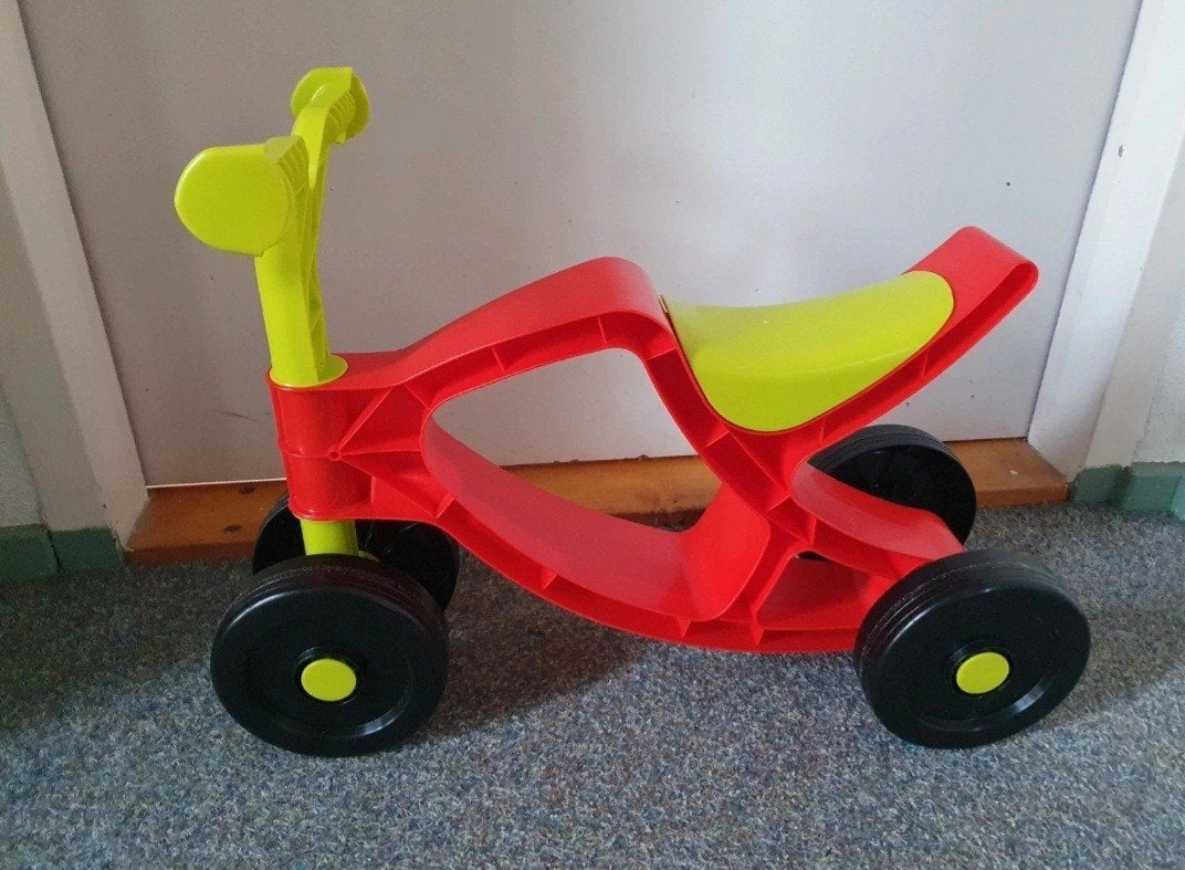 Kunststof loopfietsje voor de kleintjes, Ophalen of Verzenden, Zo goed als nieuw, Loopfiets