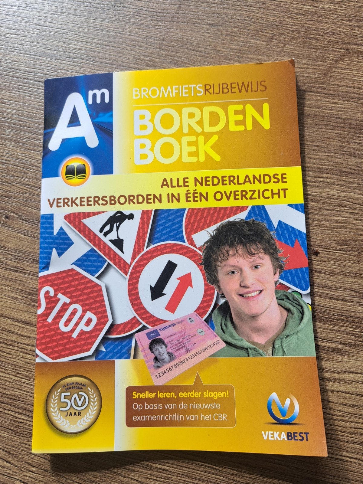 Theorie boeken voor bromfiets rijbewijs (3 stuks), Boeken, Ophalen of Verzenden, Zo goed als nieuw