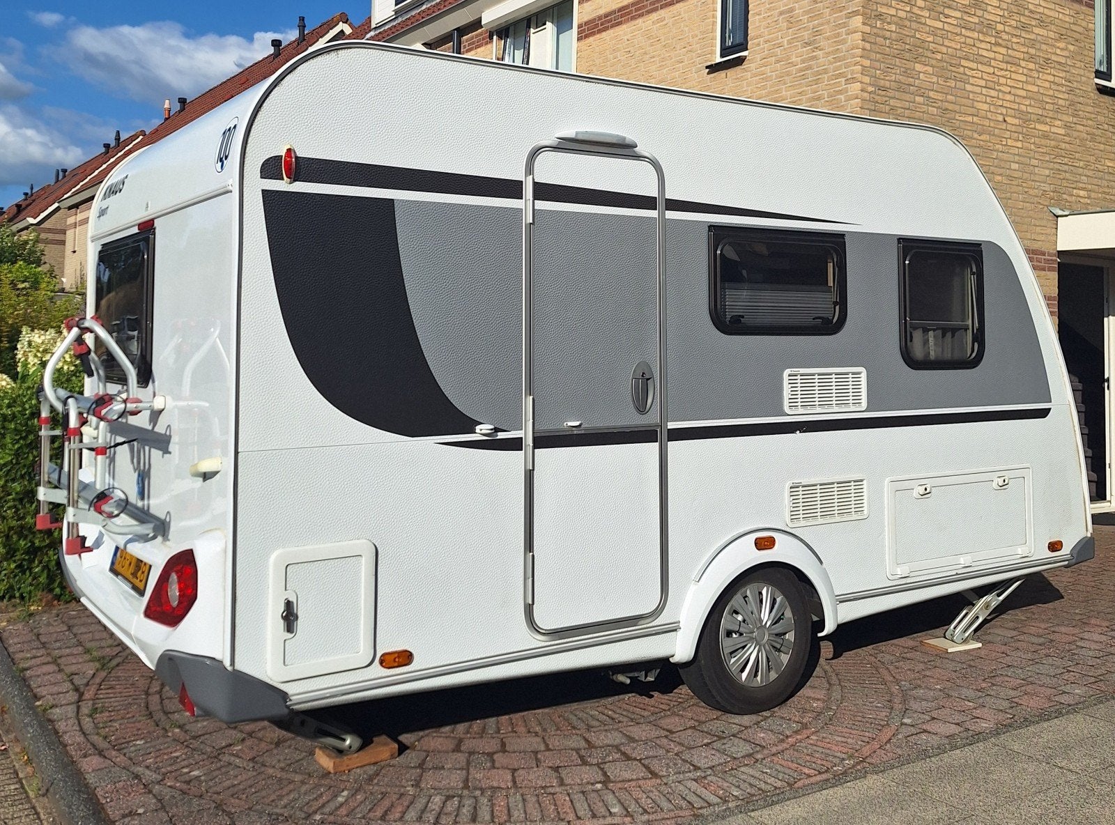 Knaus Sport 400QD | mover | fietsendrager | voortent, Luifel, Treinzit, Particulier, 5 tot 6 meter