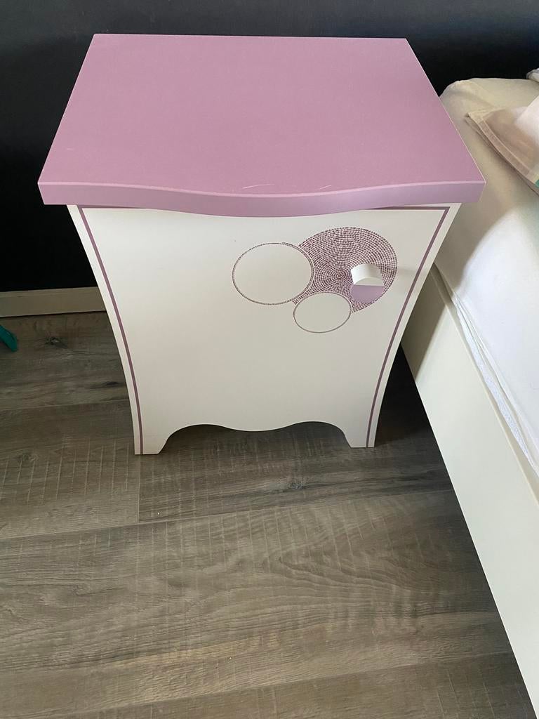 Nachtkastje voor een tiener, Ophalen, Minder dan 45 cm, Zo goed als nieuw, Minder dan 55 cm