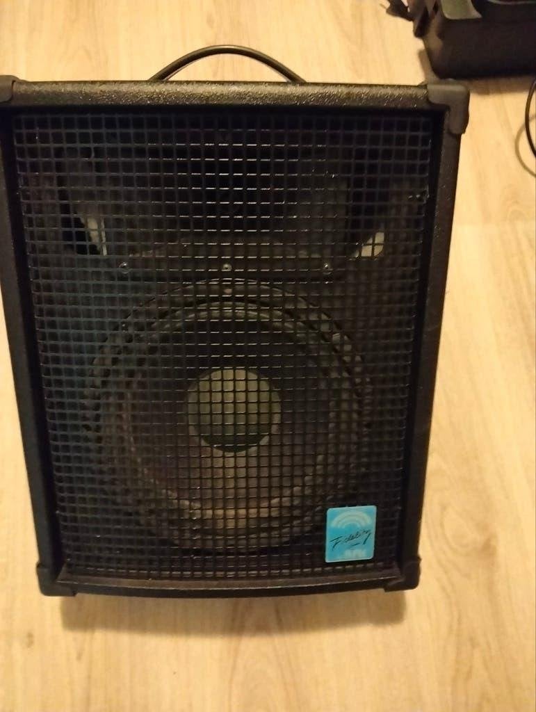 Monitor box in nieuwstaat 150 watt, Muziek en Instrumenten, Versterkers | Bas en Gitaar, Ophalen of Verzenden, Zo goed als nieuw