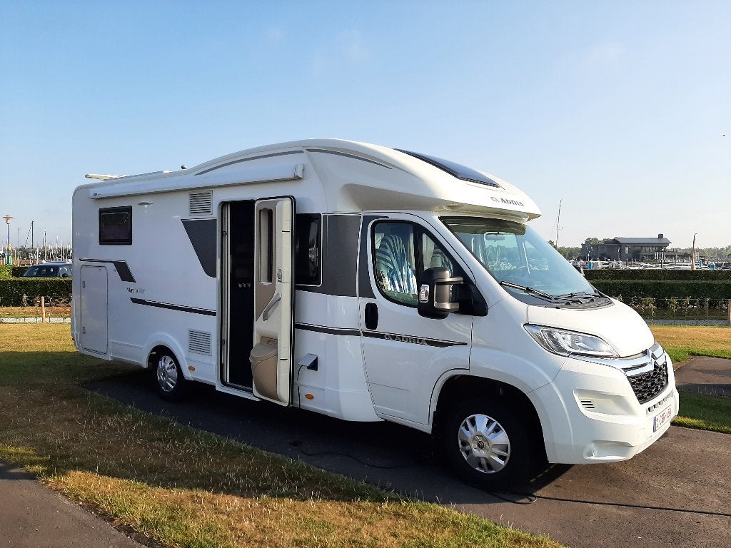 Caravans And Camping Mobilhome