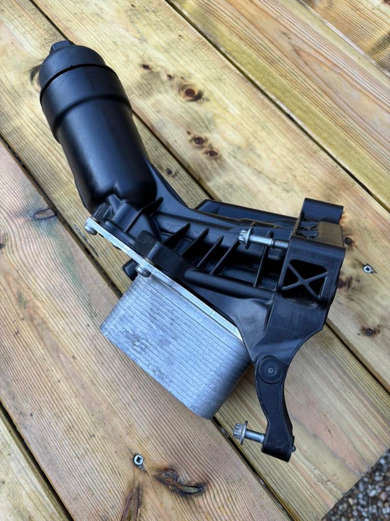 BMW oliefilterhuis b48 f30 f31 f32 f34 f36 f20 f21 f22 g30, Auto-onderdelen, Motor en Toebehoren, Ophalen of Verzenden, BMW