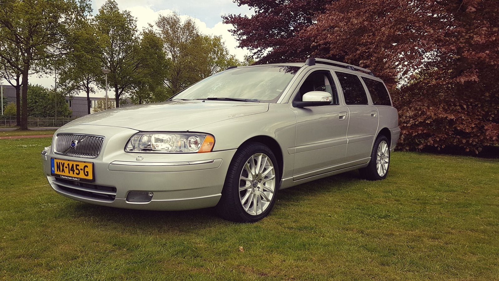Volvo V70 2.4 D AUT 2007 Zilver, Auto's, 1800 kg, Zwart, Stoelverwarming, 1553 kg