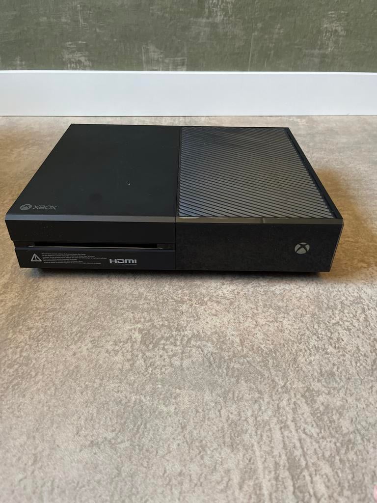 Xbox One met controller (tweedehands), Ophalen of Verzenden, Gebruikt