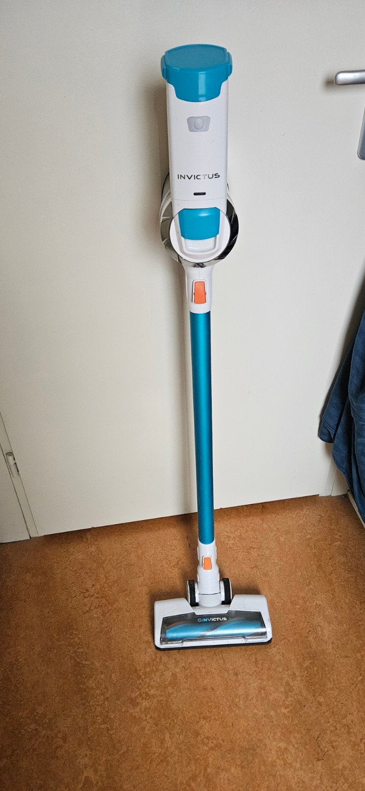 Invictus steel stofzuiger met veel accesoires, Overige merken, Geschikt voor tapijt, Ophalen of Verzenden, Zo goed als nieuw