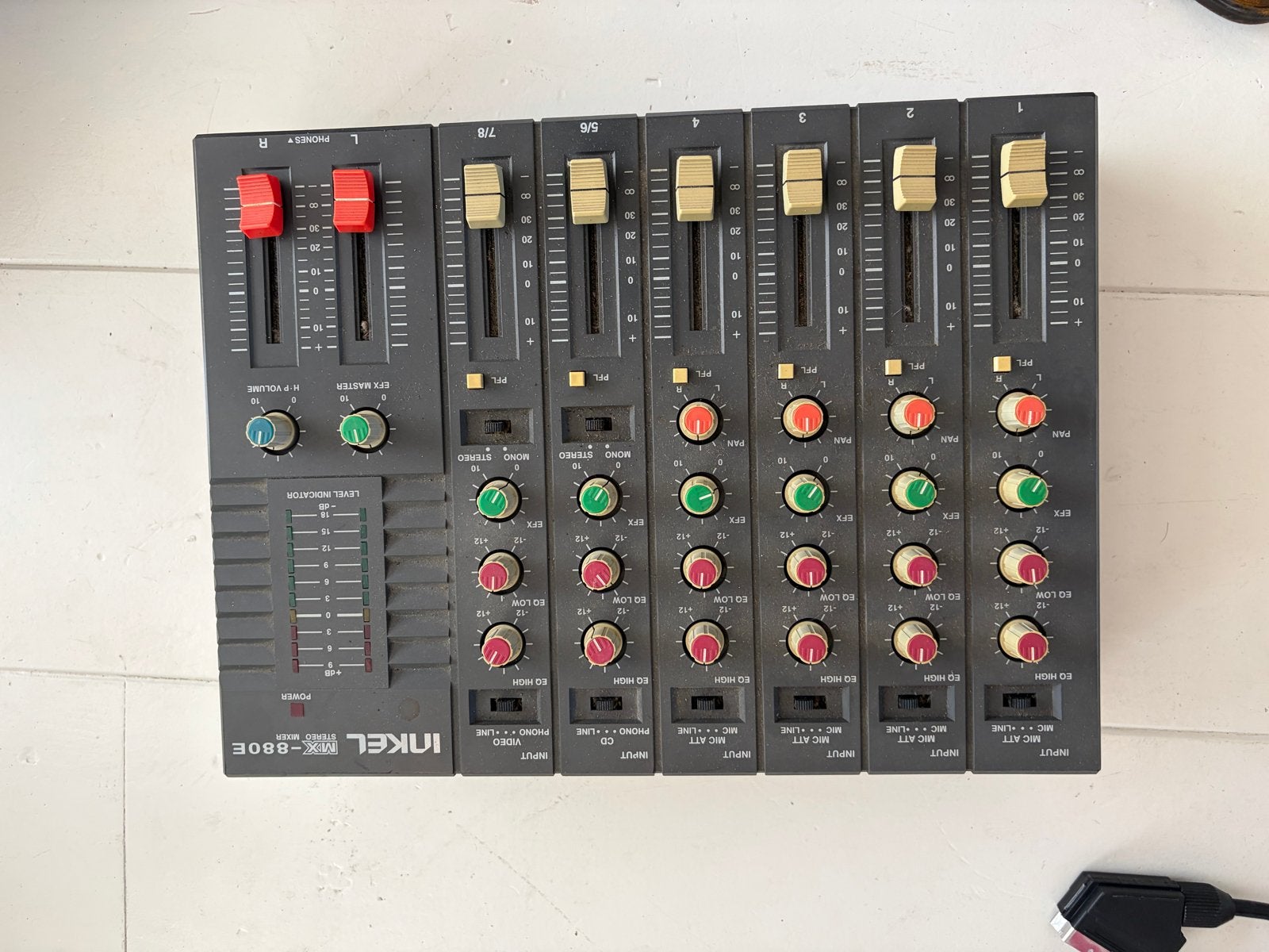 Inkel MX-880E Stereo Mixer - 8 Kanalen, Ophalen, Gebruikt, 5 tot 10 kanalen, Microfooningang