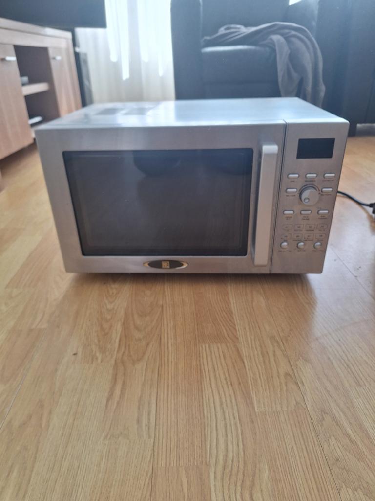 HE Combimagnetron - Zilverkleurig en Functioneel, Witgoed en Apparatuur, Magnetrons, Combimagnetron, Gebruikt, Grill, Ophalen of Verzenden