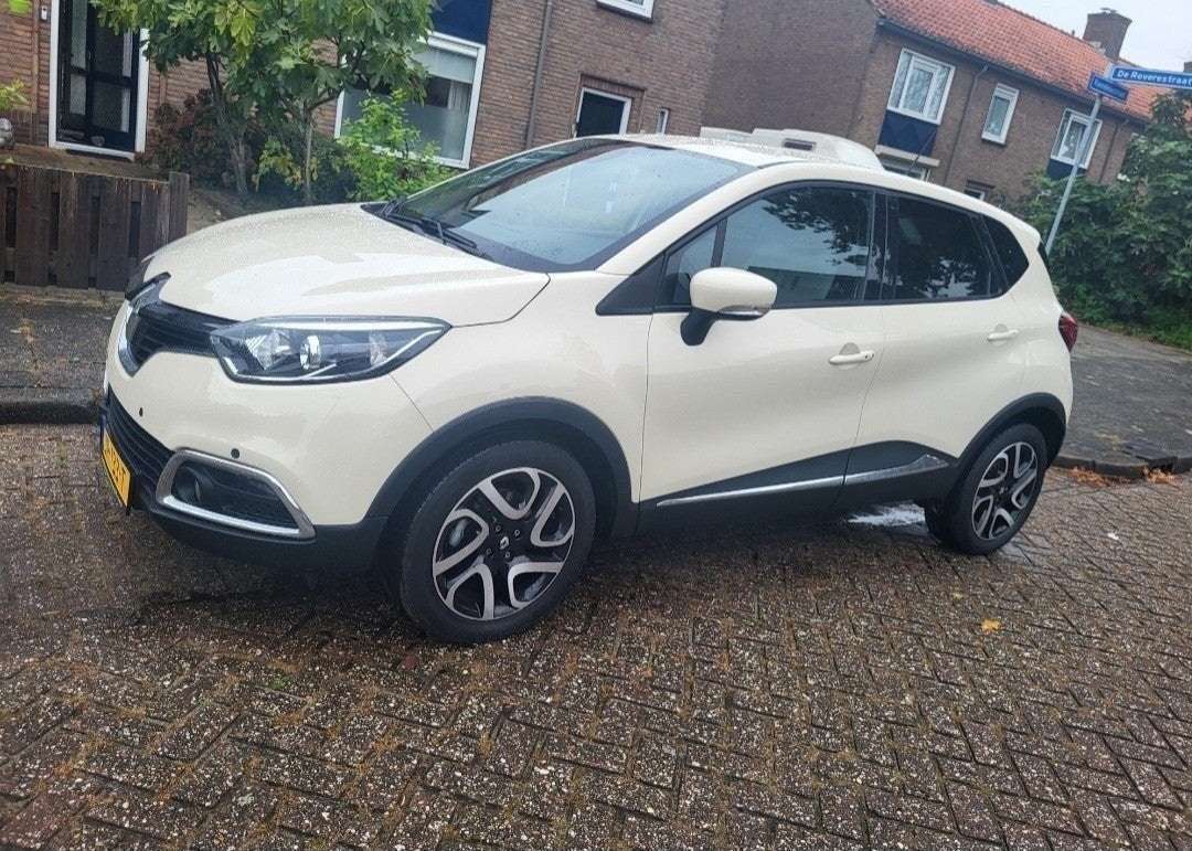 Renault Captur 1.5 DCI 90 EDC 2016 Bruin, Auto's, 4 cilinders, Bruin, 635 kg, Origineel Nederlands