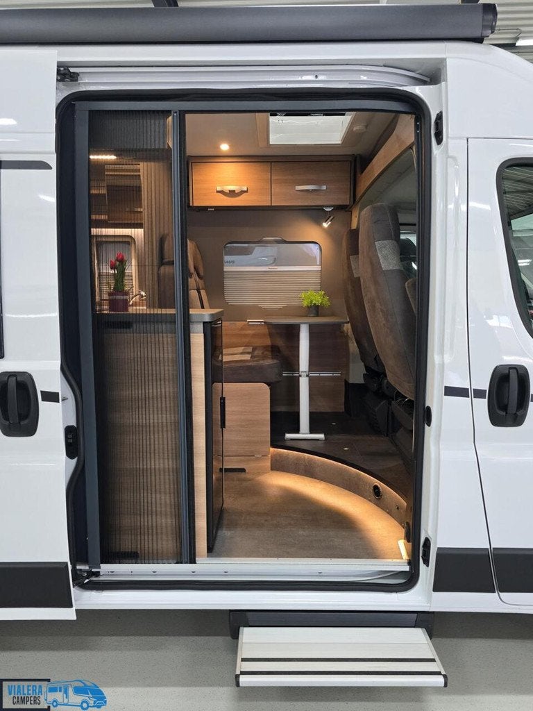 Caravans And Camping Dethleffs