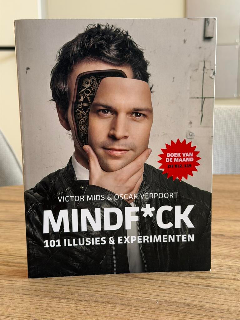 Mindf*ck - Victor Mids & Oscar Verpoort, Boeken, Ophalen of Verzenden, Zo goed als nieuw, Overige