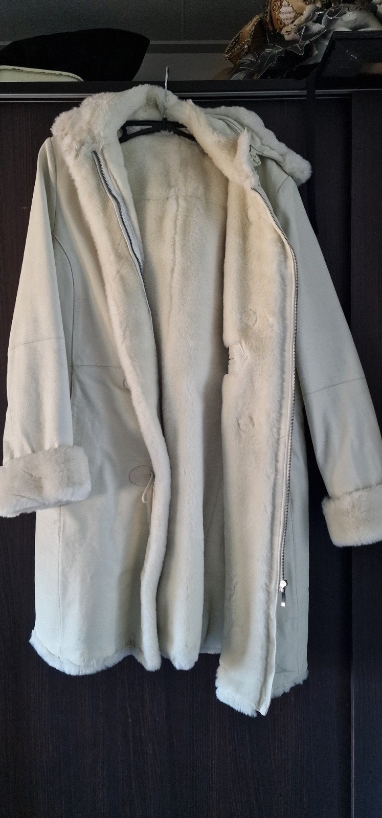 echte leren jas met bont maat m/l, Kleding | Dames, Ophalen of Verzenden, Zo goed als nieuw, Maat 38/40 (M), Zwart