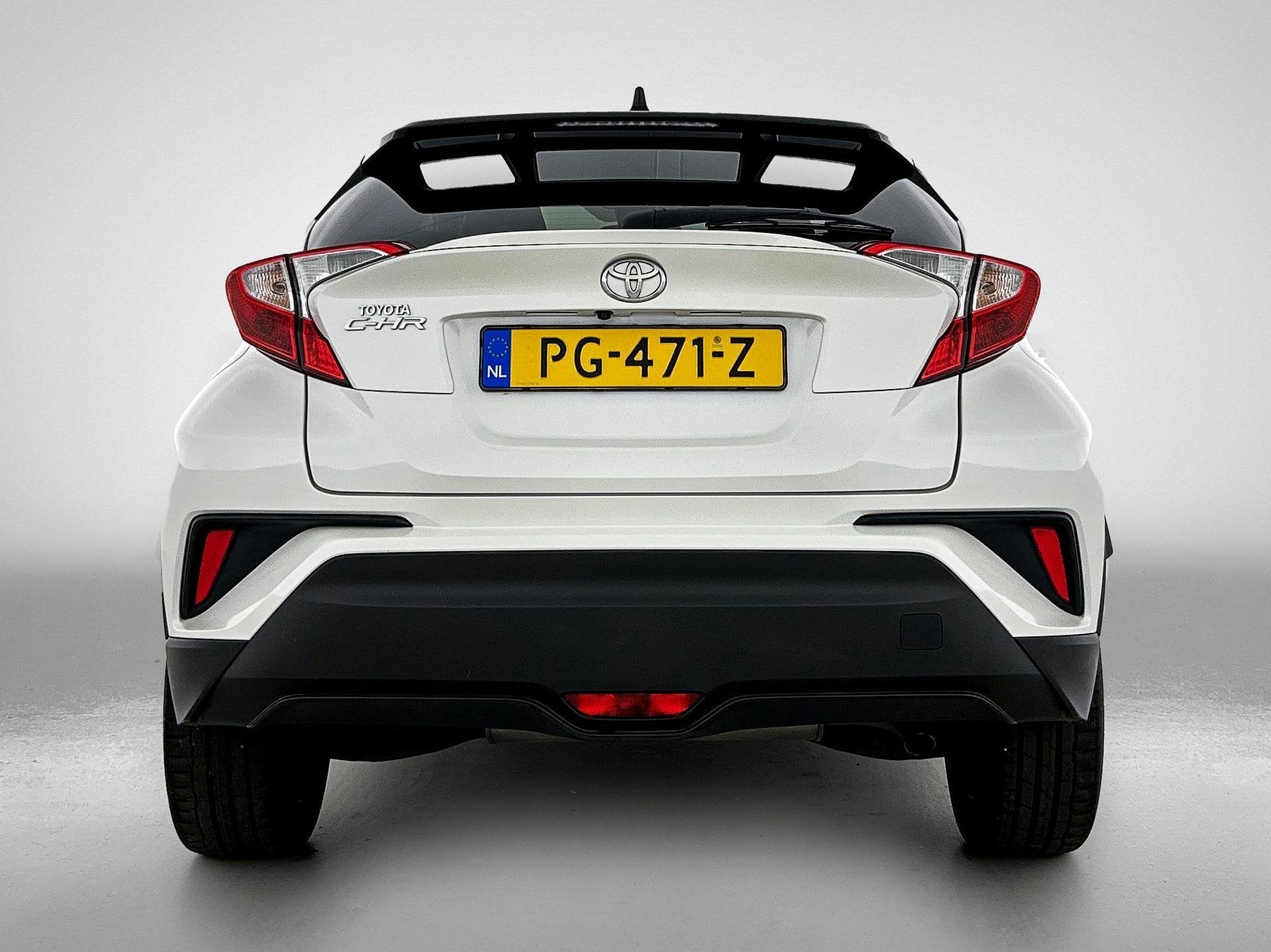 Toyota C-HR 1.2 Bi-Tone 116 PK, Voorwielaandrijving, 12 maanden, Stof, Gebruikt
