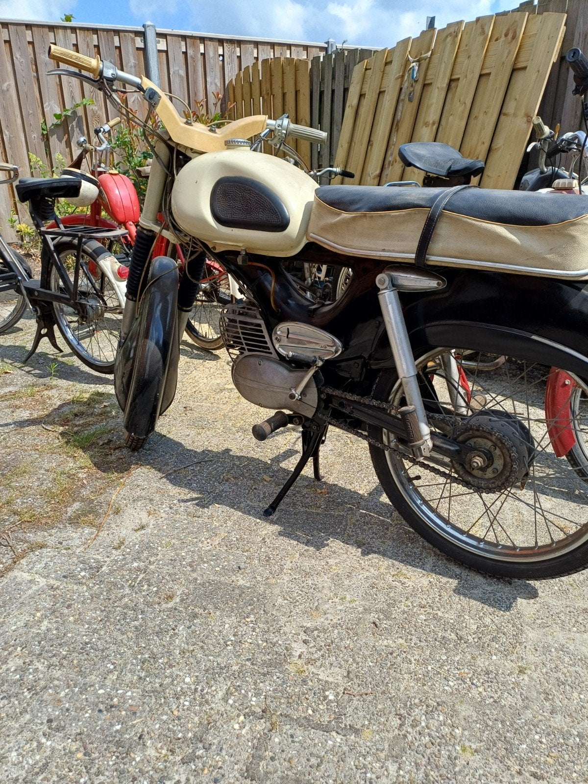 oldtimers brommer dkw  puch zundapp sparta, Ophalen, Puch
