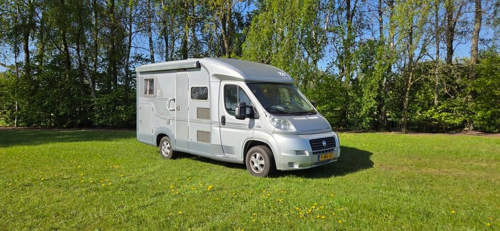 Knaus 550 MD Silverline - half-integraal camper met airco, Caravans en Kamperen, Buitenlamp, Airbags, Fiat, Tot en met 2