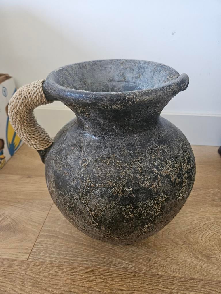 Decoratieve Aardenwerk Kruik met Touw Handvat, Ophalen of Verzenden