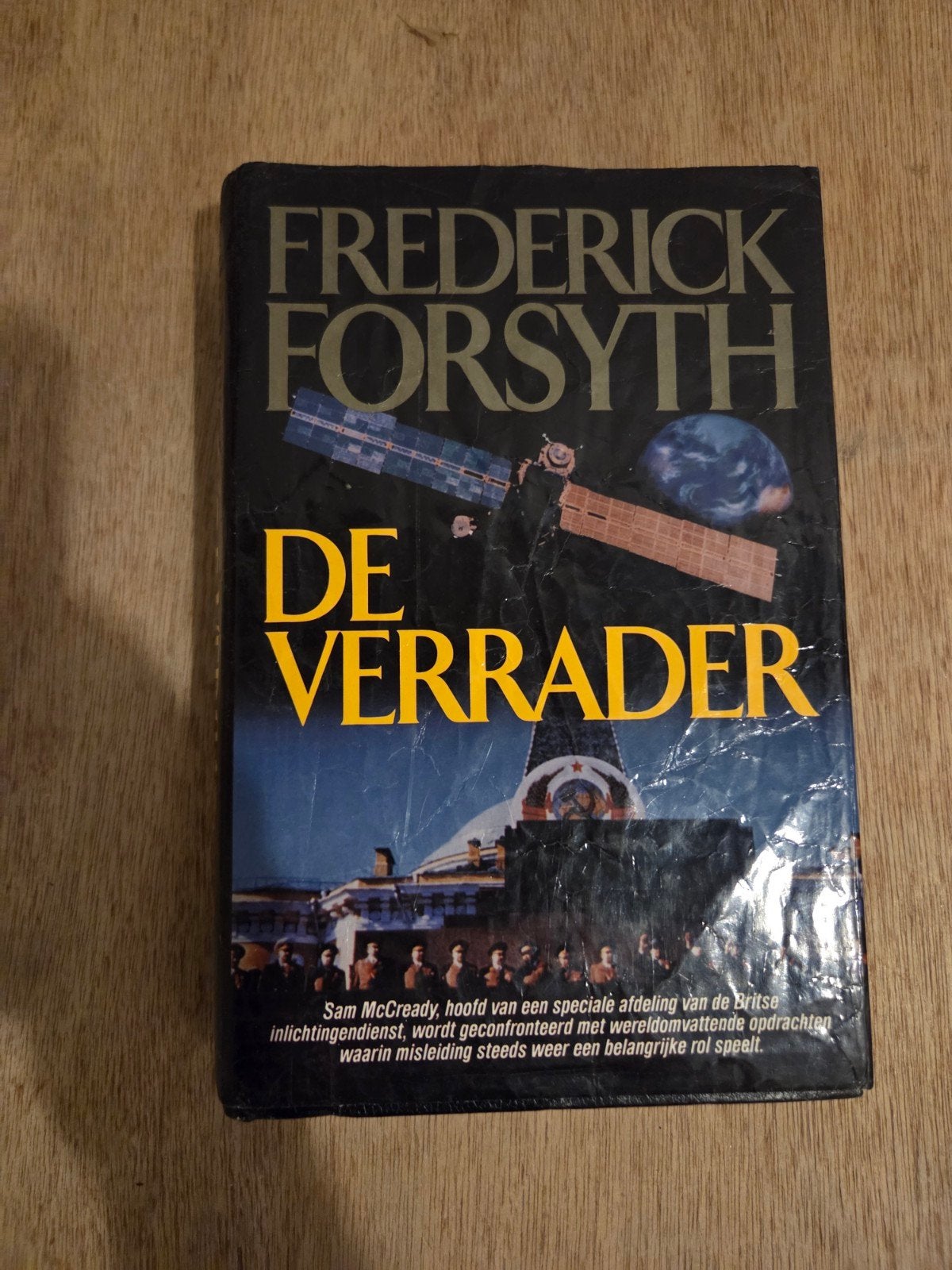Frederick Forsyth - De verrader, Ophalen of Verzenden, Gelezen, Frederick Forsyth
