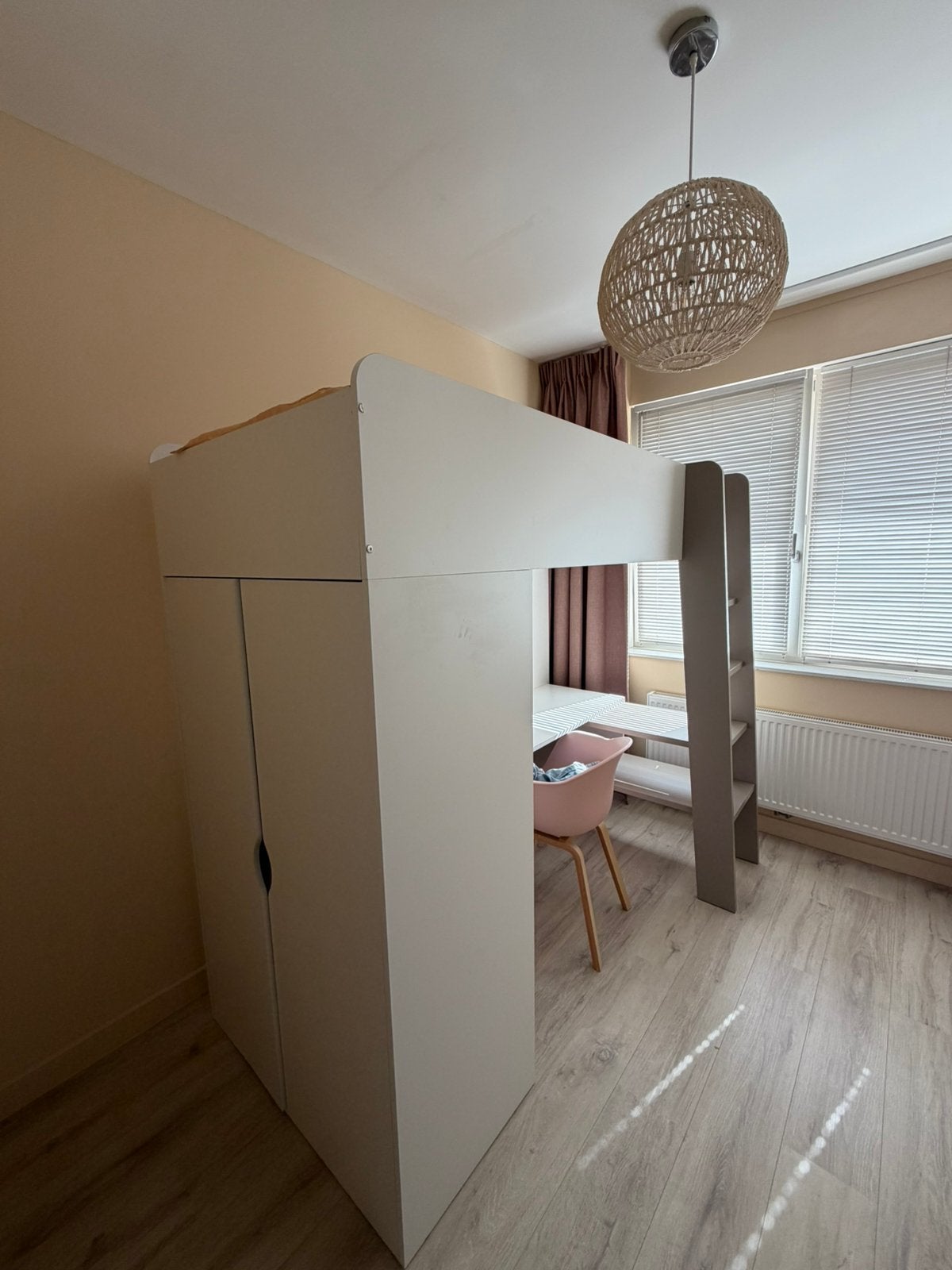 Hoogslaper met bureau, matras en kledingkast Petit Amelie, Ophalen, Gebruikt, Hoogslaper