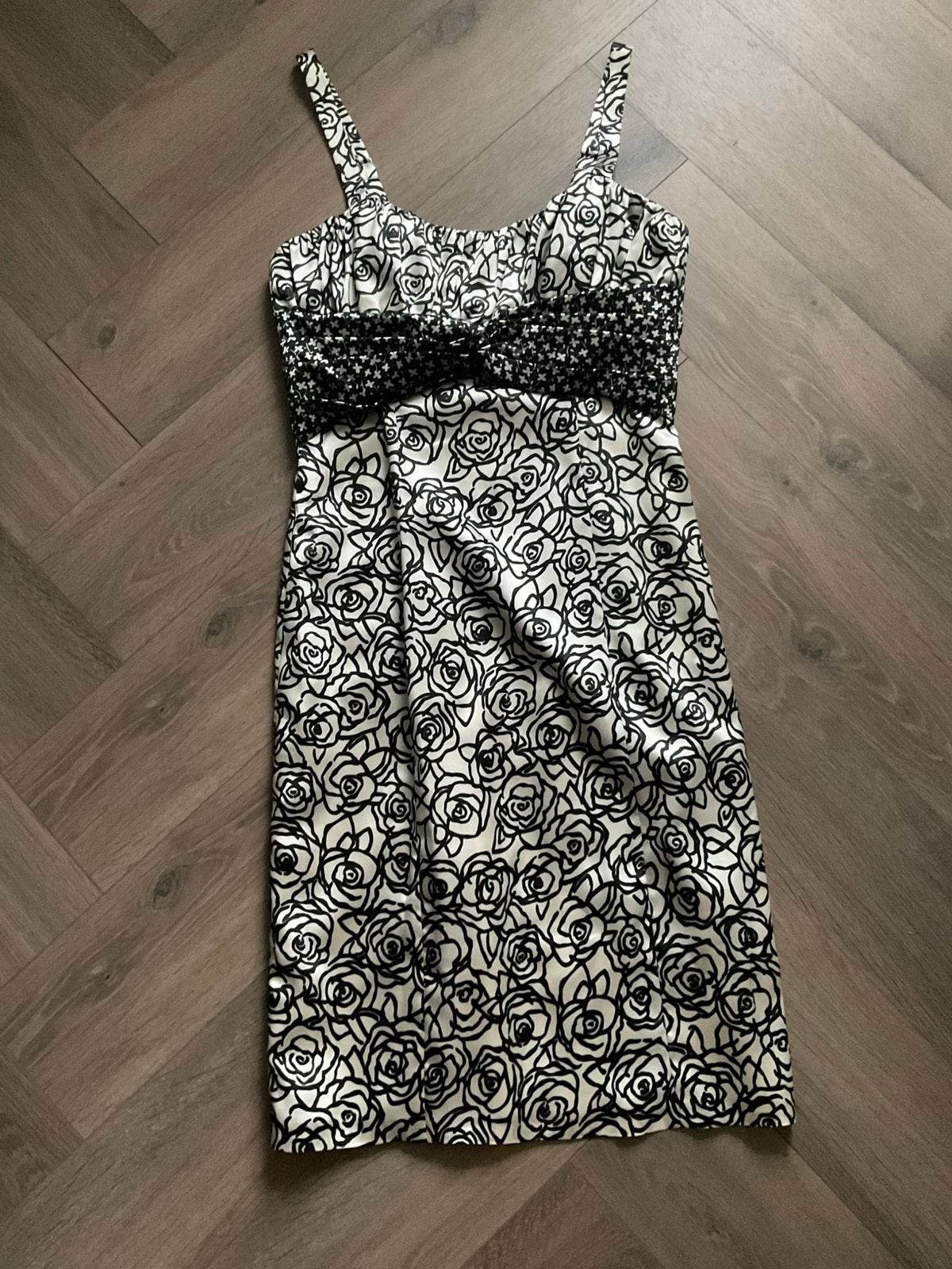 Mooie cocktailjurk van Nicowa - maat 36, Kleding | Dames, Wit, Nicowa, Ophalen of Verzenden, Zo goed als nieuw