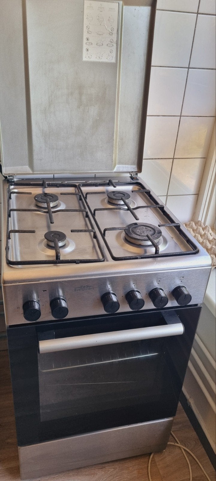 Vrijstaand gasfornuis met oven - Werkt prima!, Ophalen