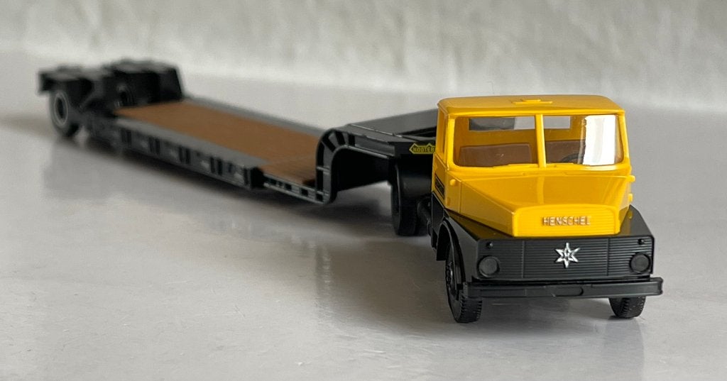 Brekina 82604: Henschel TL-SZ "Liebherr", Ophalen of Verzenden, Zo goed als nieuw, Bus of Vrachtwagen, Brekina