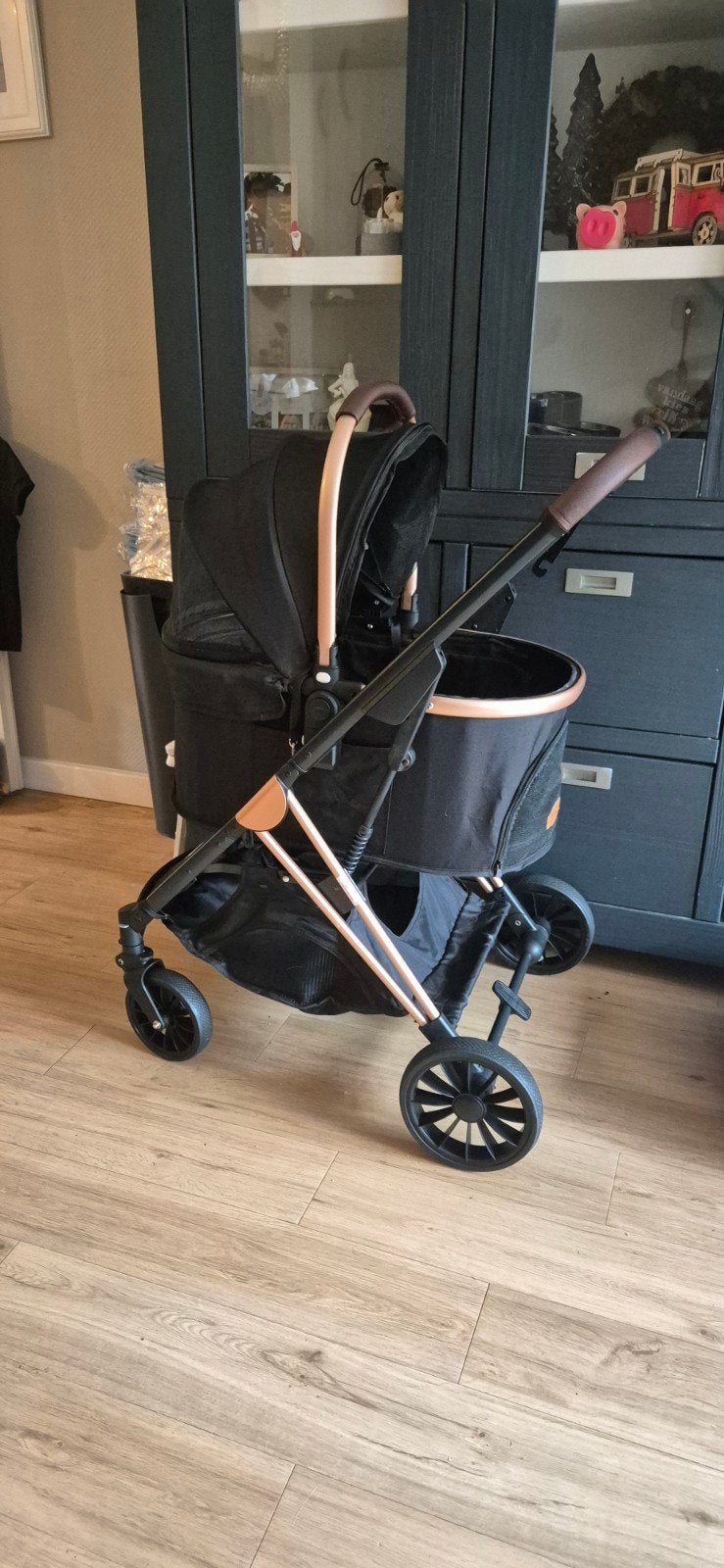 Zgan hondenbuggy van het mer Lovpet, Overige merken, Ophalen, Zo goed als nieuw, Hondenbuggy