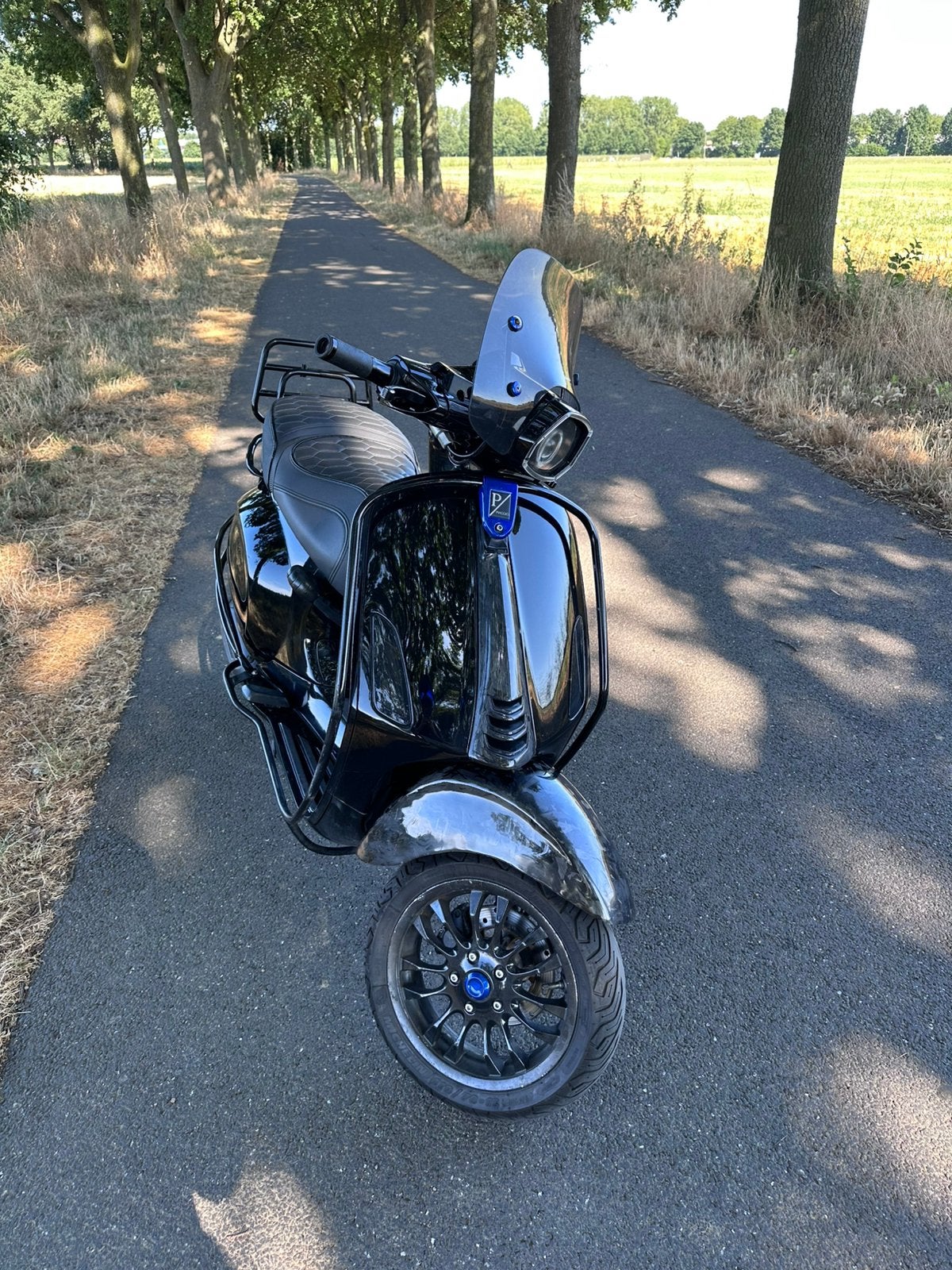 Vespa sprint 80cc 4t 4v brom, Ophalen, Zo goed als nieuw