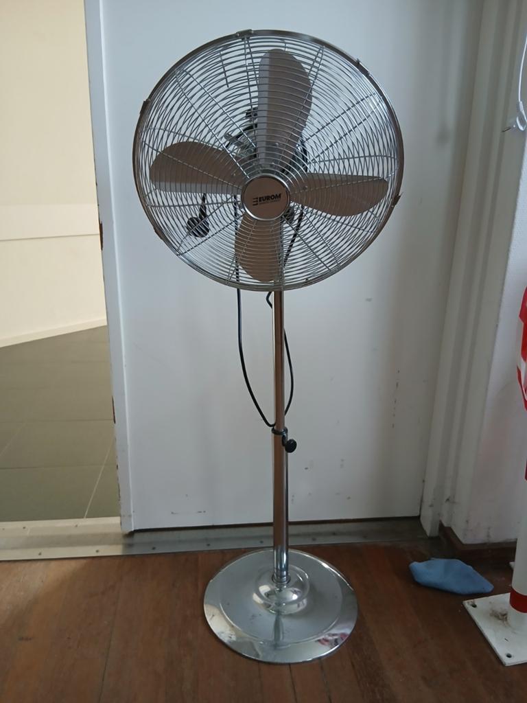 Eurom statief ventilator met zwenkfunctie, Witgoed en Apparatuur, Ophalen, Gebruikt, Statiefventilator