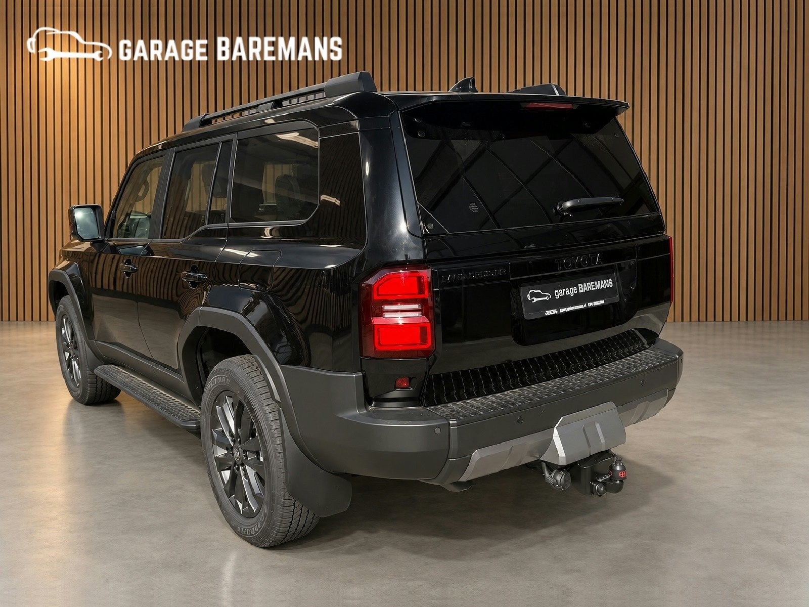 Toyota Land Cruiser 2.8 D-4D Professional VAN (bj 2026), Auto's, Automaat, Zwart, 4 cilinders, Zwart