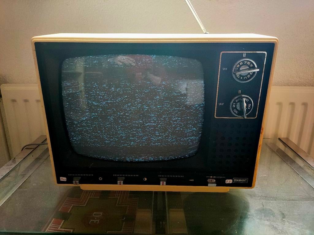 Diamant vintage portable tv, Audio, Tv en Foto, Vintage Televisies, Ophalen of Verzenden, Gebruikt, Minder dan 40 cm, Overige merken