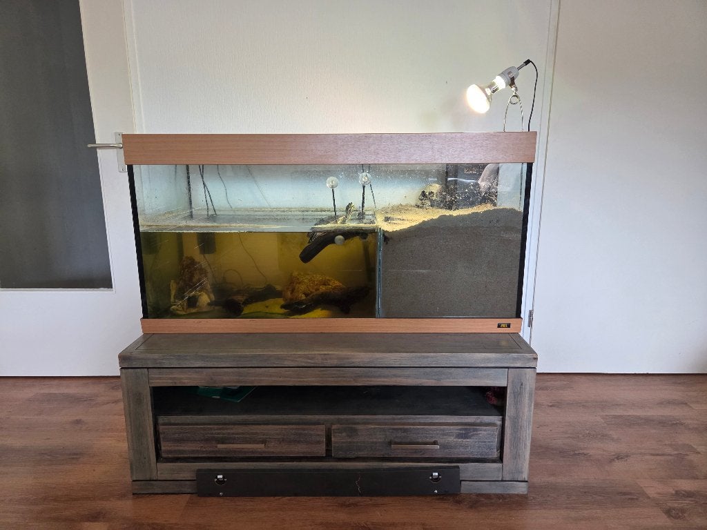 Aquarium/schildpadden verblijf. GERESERVEERD!, Ophalen, Gebruikt