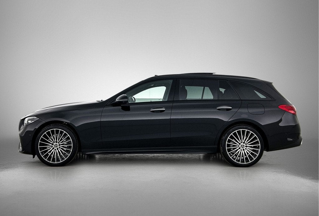 Mercedes-Benz C-Klasse Estate 300 e 140 Years Edition | Wint, Auto's, Mercedes-Benz, Automaat, Zwart, 4 cilinders, 2020 kg
