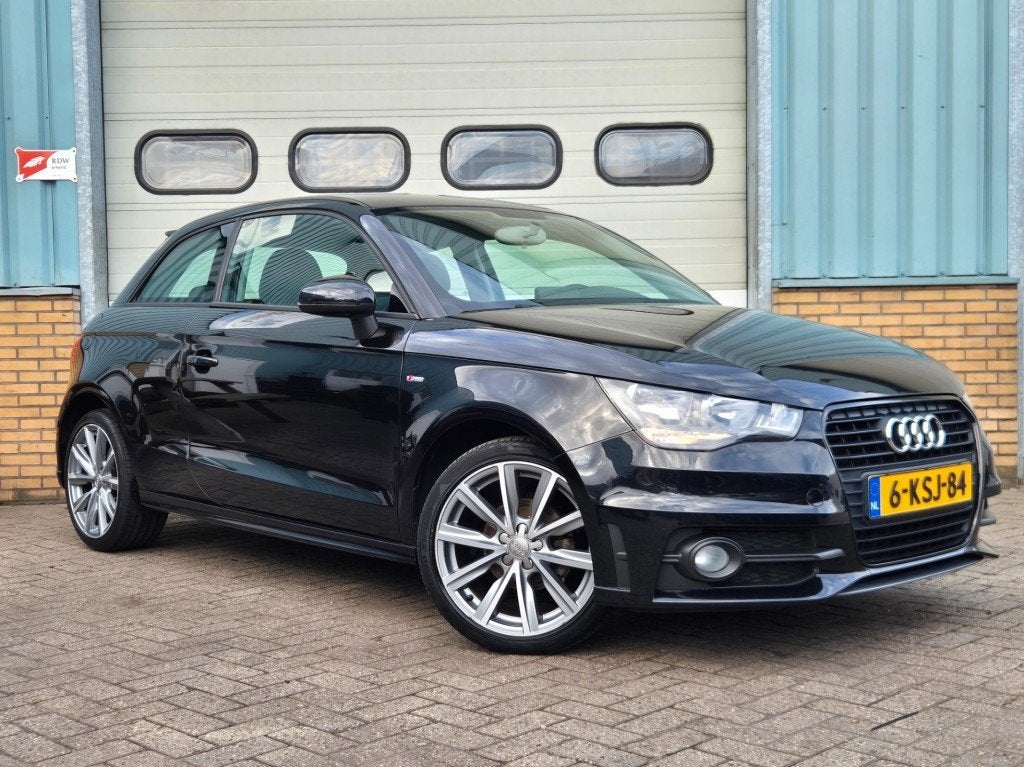Audi A1 1.2 TFSI ADMIRED, Voorwielaandrijving, 86 pk, 4 cilinders, 4 stoelen
