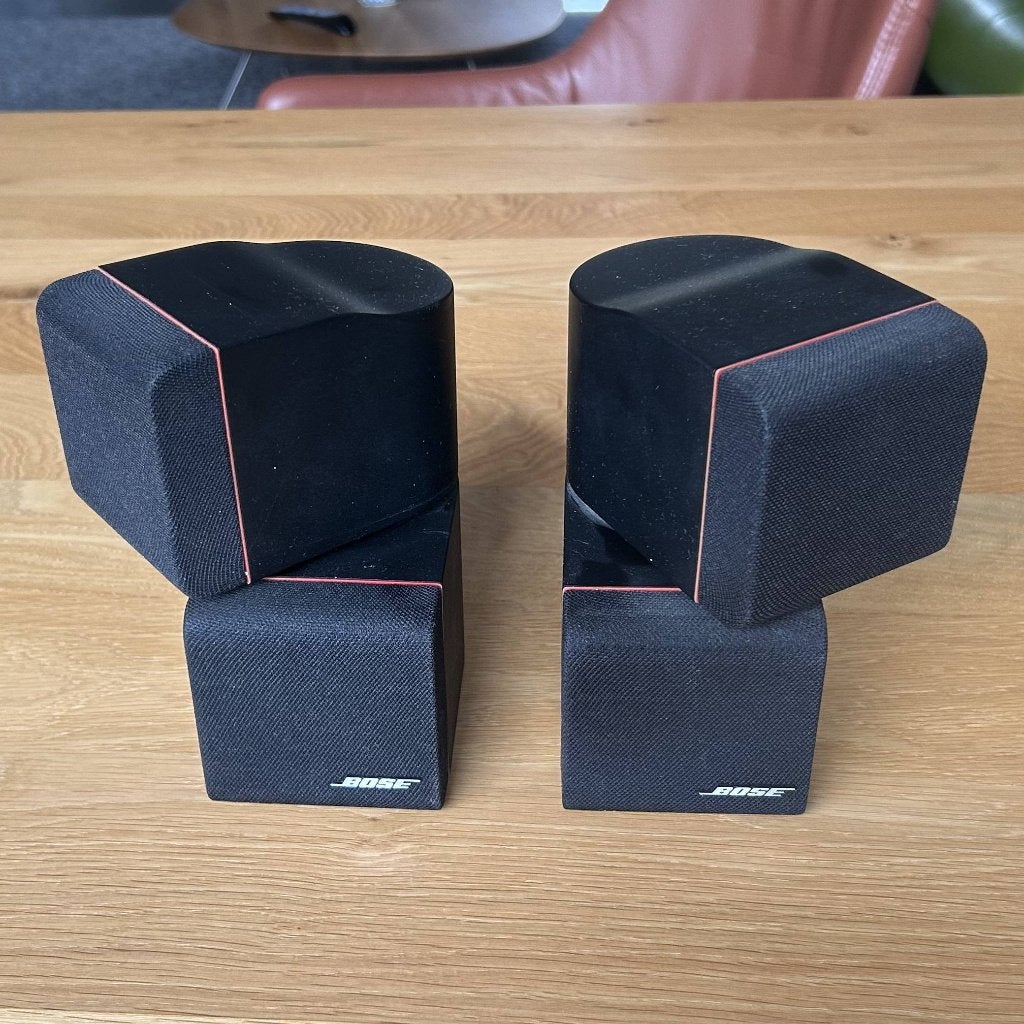 Foto 2 van Bose Acoustimas geluidsboxen
