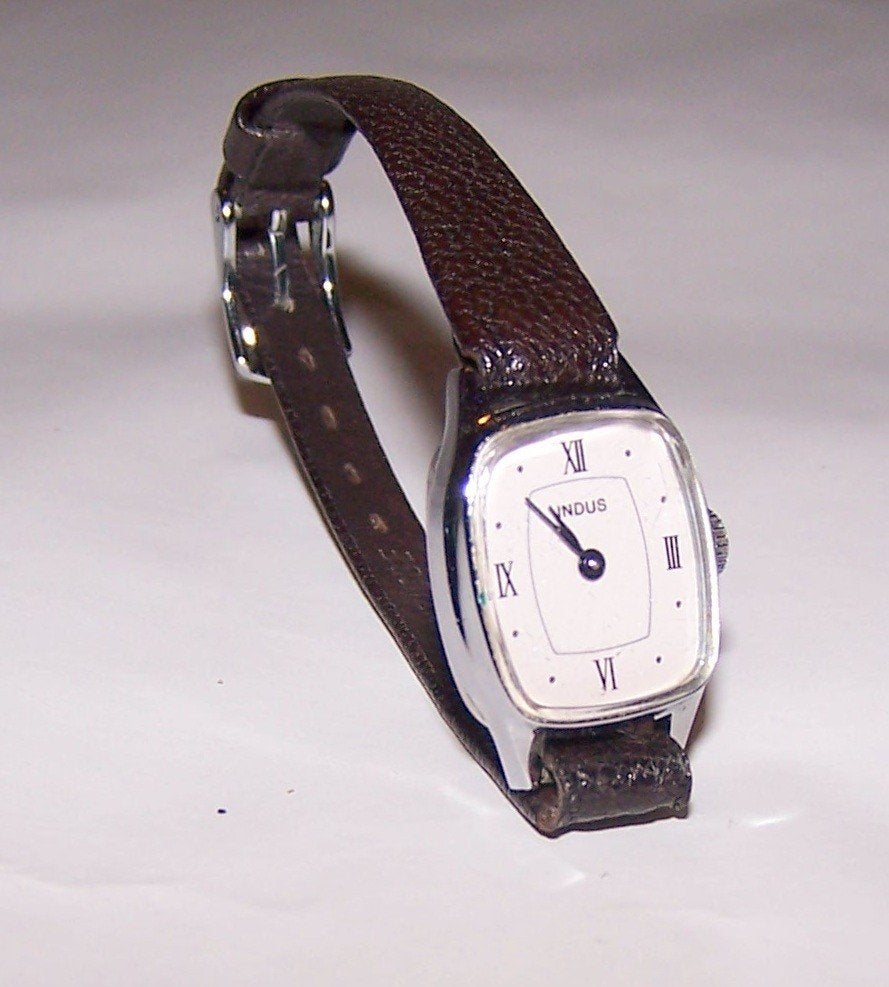Prachtige vintage INDUS mechanische (opwind)horloge. Nieuwst, Overige merken, Leer, Staal, Polshorloge