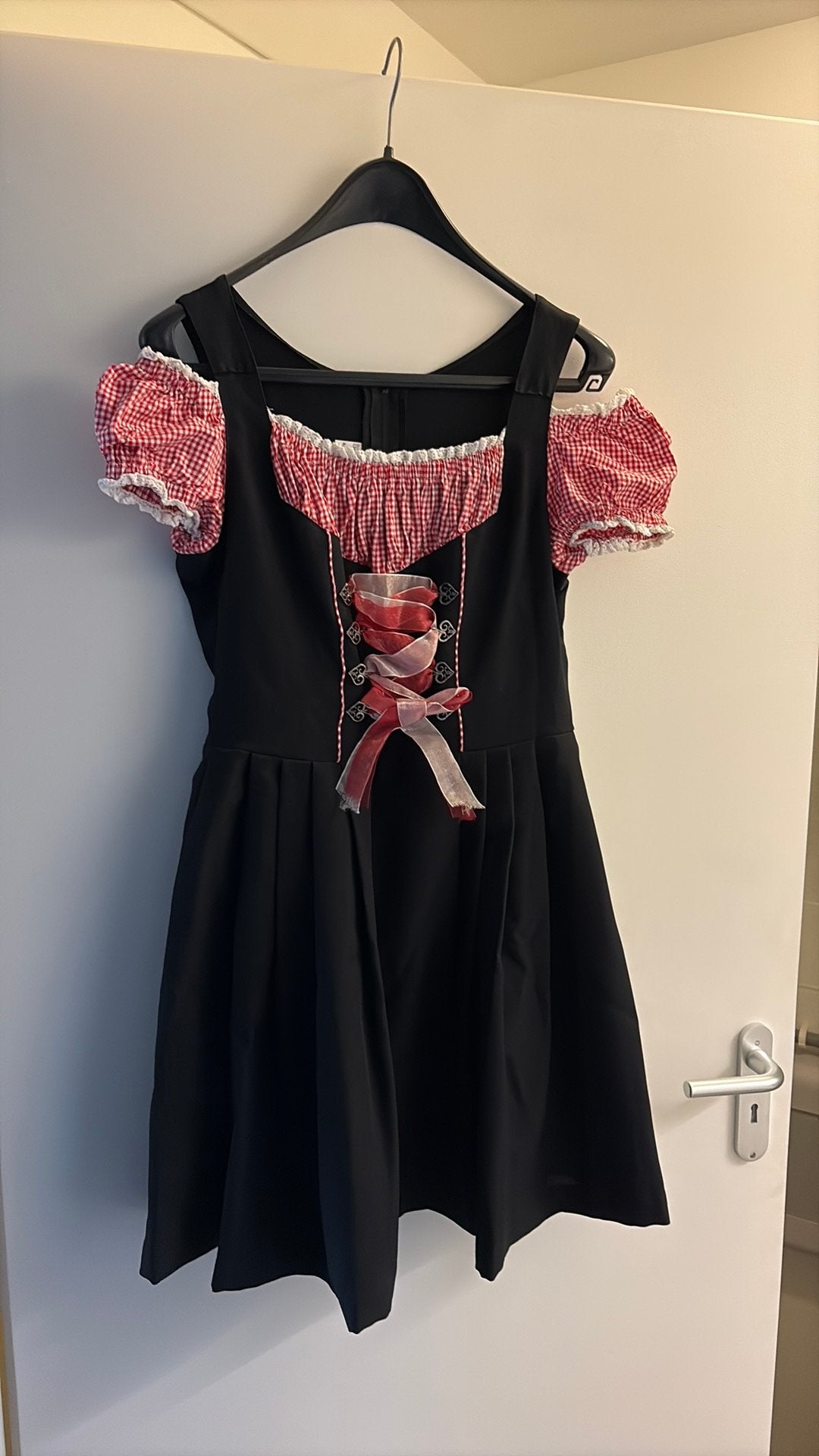 Mooie dirndl mt 40 tiroler jurkje, Ophalen of Verzenden, Zo goed als nieuw, Maat 38/40 (M), Overige thema's