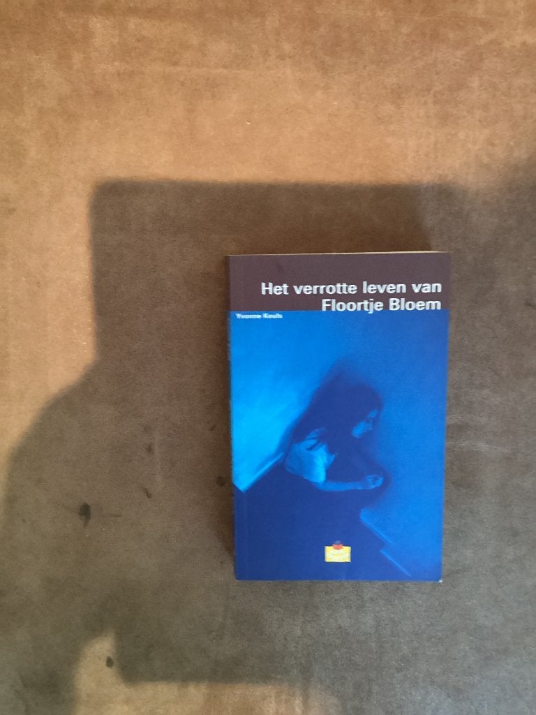 Yvonne Keuls - Het verrotte leven van Floortje Bloem, Yvonne Keuls, Ophalen of Verzenden, Zo goed als nieuw, Nederland