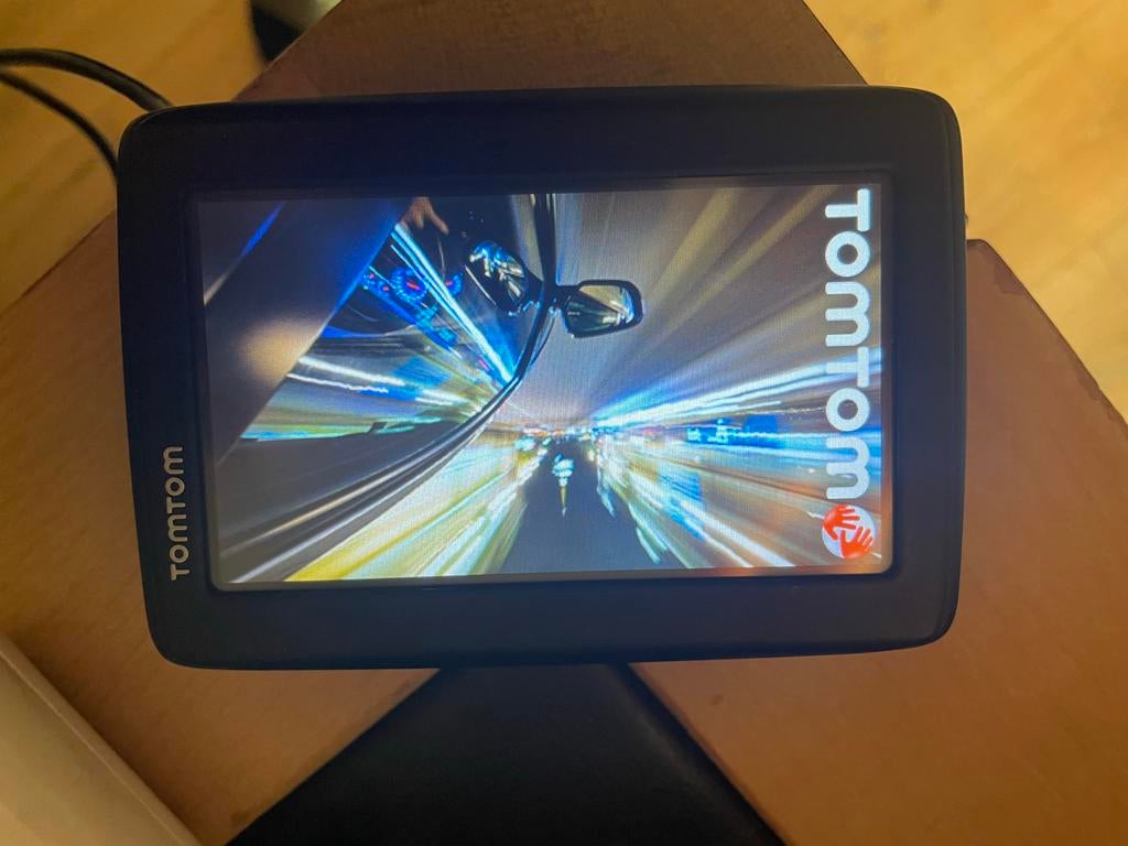 TomTom Start 20 M Europe Navigatiesysteem met Lifetime Maps, Verzenden, Zo goed als nieuw