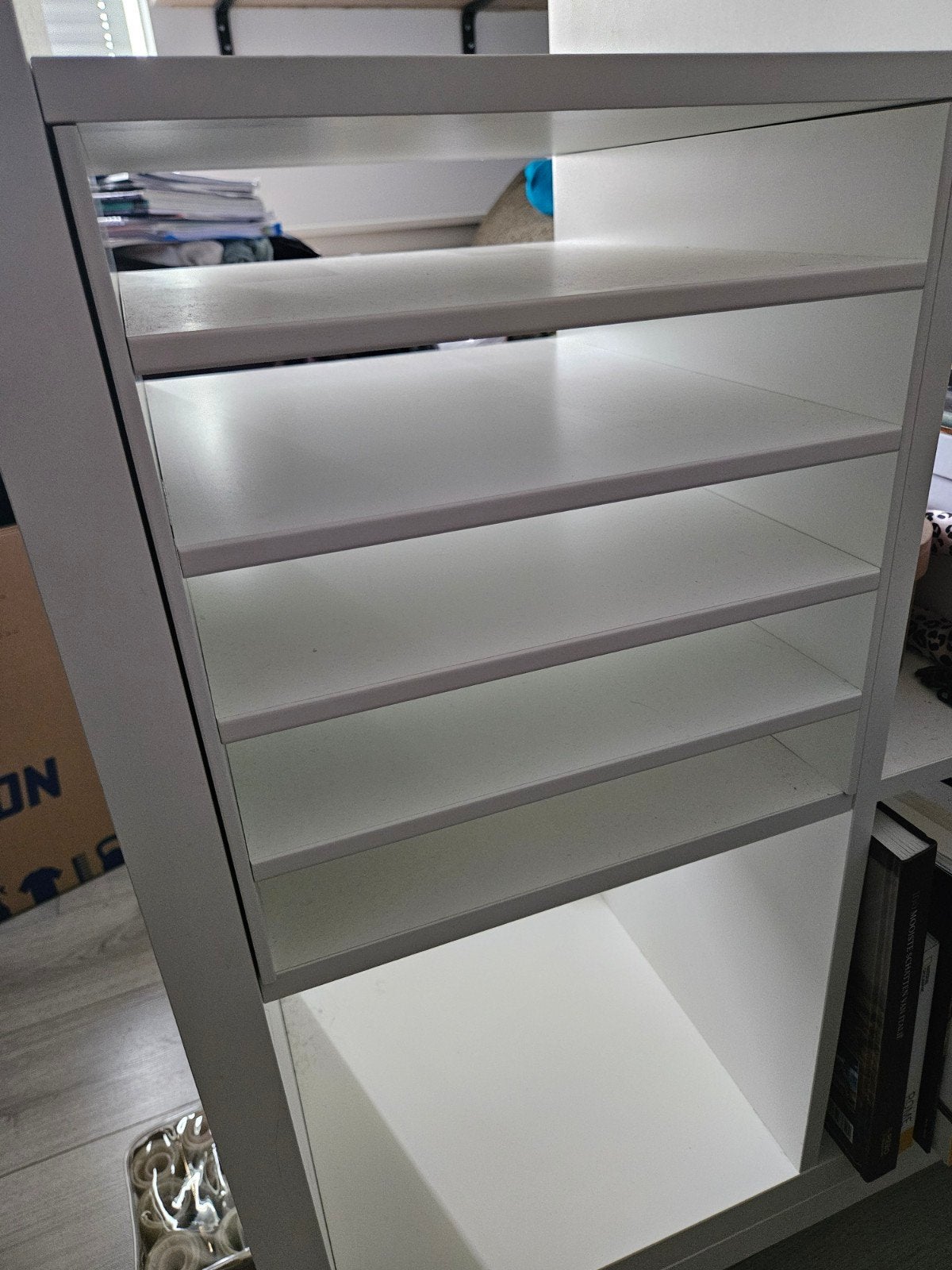 Ikea Kallax inzet met 4 planken, 33x33 cm, Ophalen, Met plank(en), Minder dan 50 cm, Zo goed als nieuw
