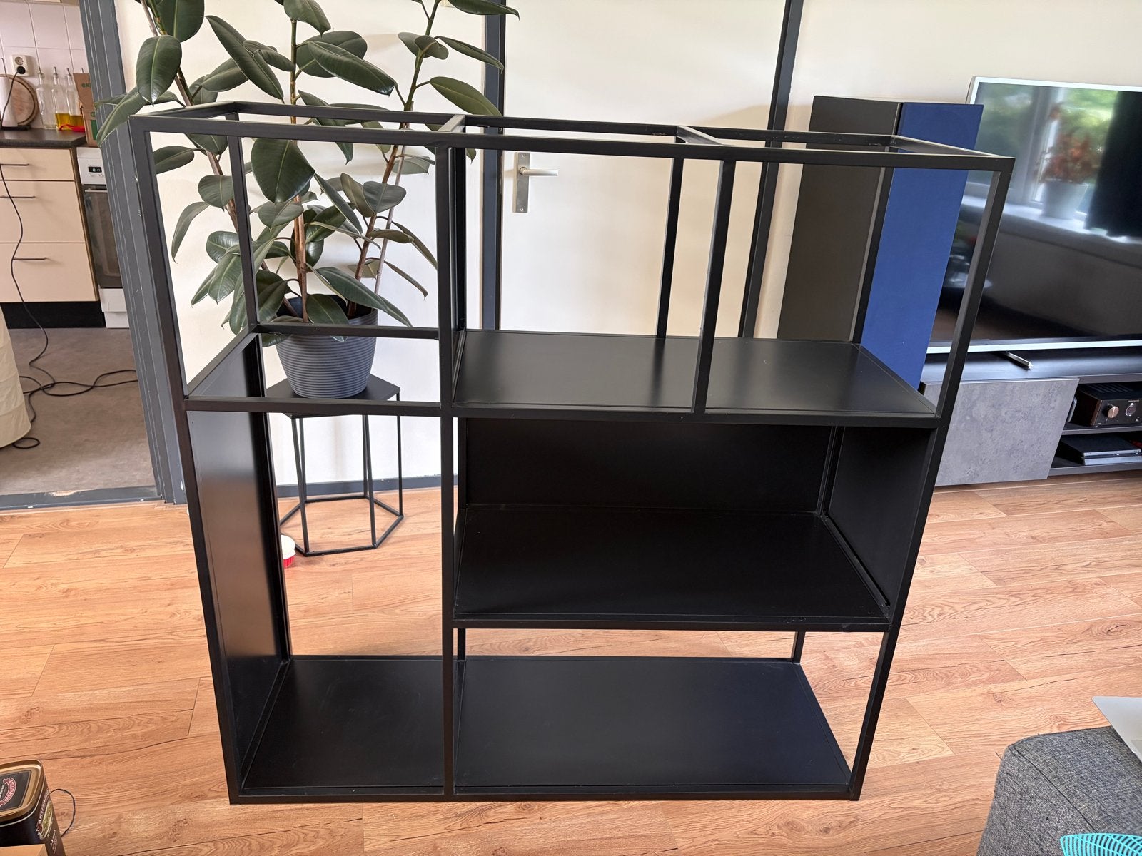 Zwart metalen vakken kast Karwei, Ophalen, Met plank(en), Gebruikt, 100 tot 150 cm