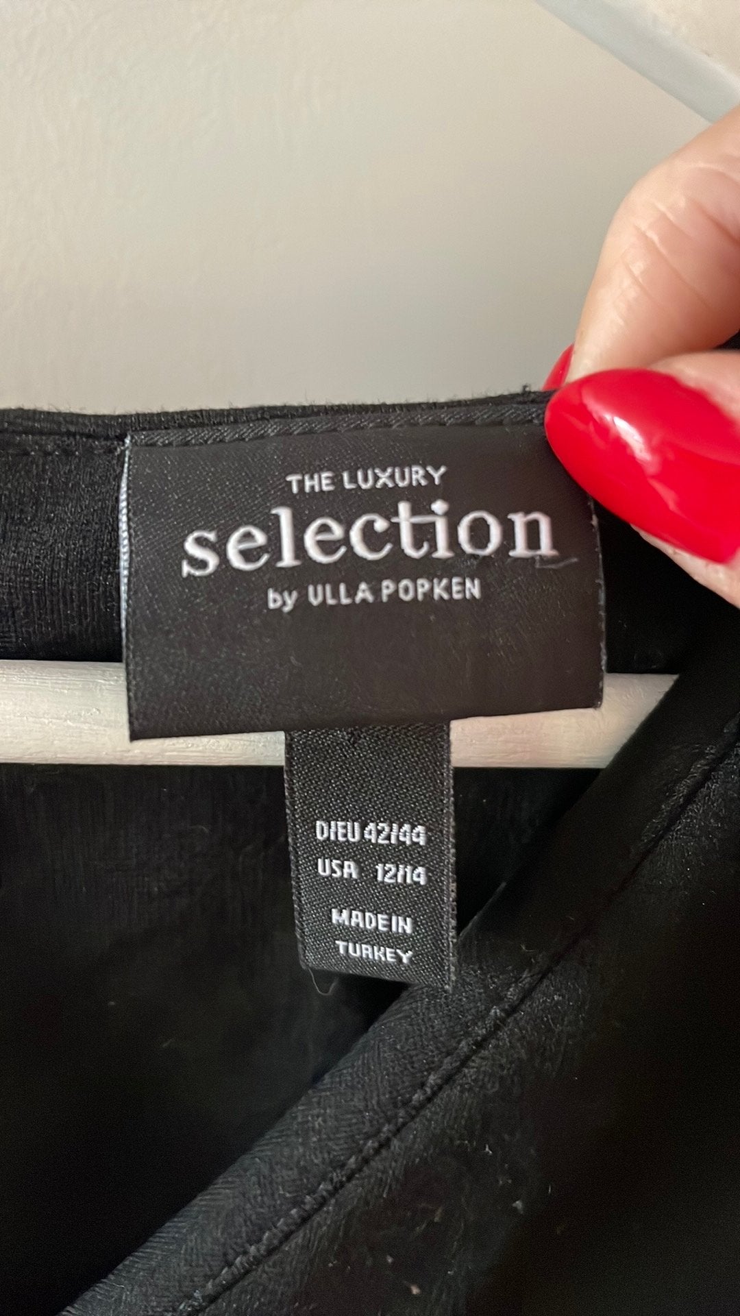 Zgan zwarte jurk van the Luxury Selection by Ulla Popken, Zwart, Maat 42/44 (L), Ophalen of Verzenden, Zo goed als nieuw
