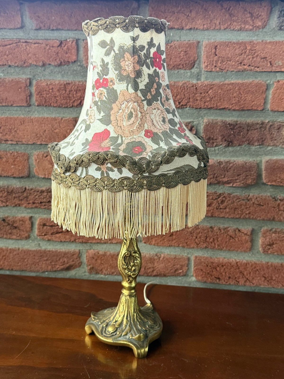 Antiek tafellampje met bloemenkap en franjes, jaren ‘50, Ophalen of Verzenden