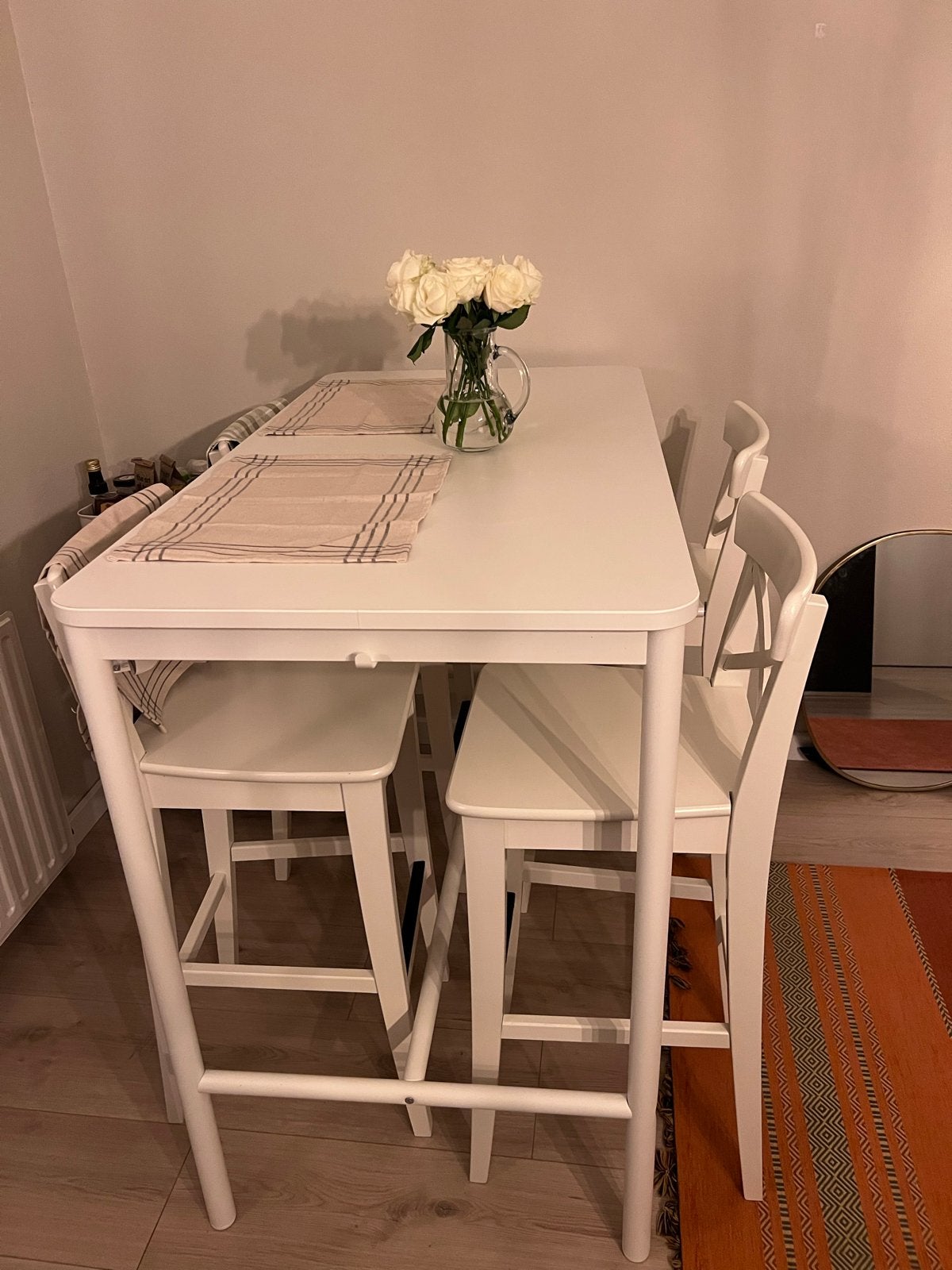 Ikea witte eettafel met 4 stoelen - goede staat, Ophalen, Gebruikt, 100 tot 150 cm, 50 tot 100 cm