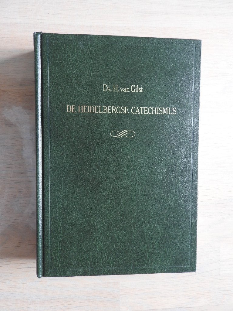 Ds. H. van Gilst - De Heidelbergse Catechismus, Ophalen of Verzenden, Zo goed als nieuw