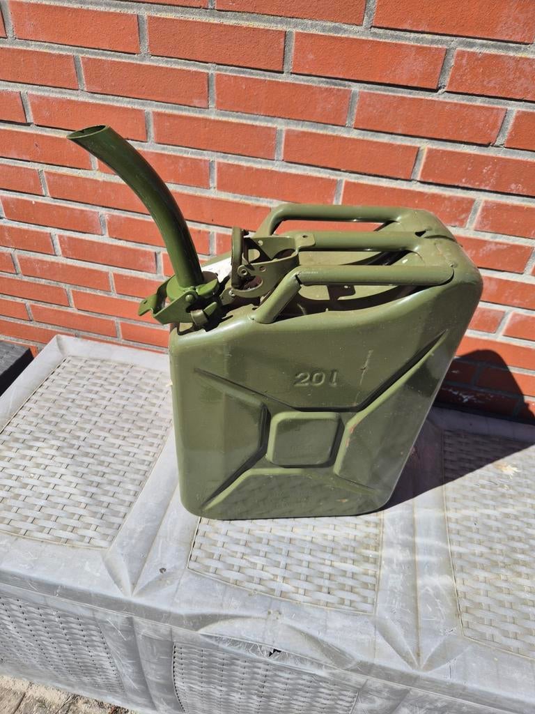 Jerrycan 20L met schenktuit - Olijfgroen, Ophalen