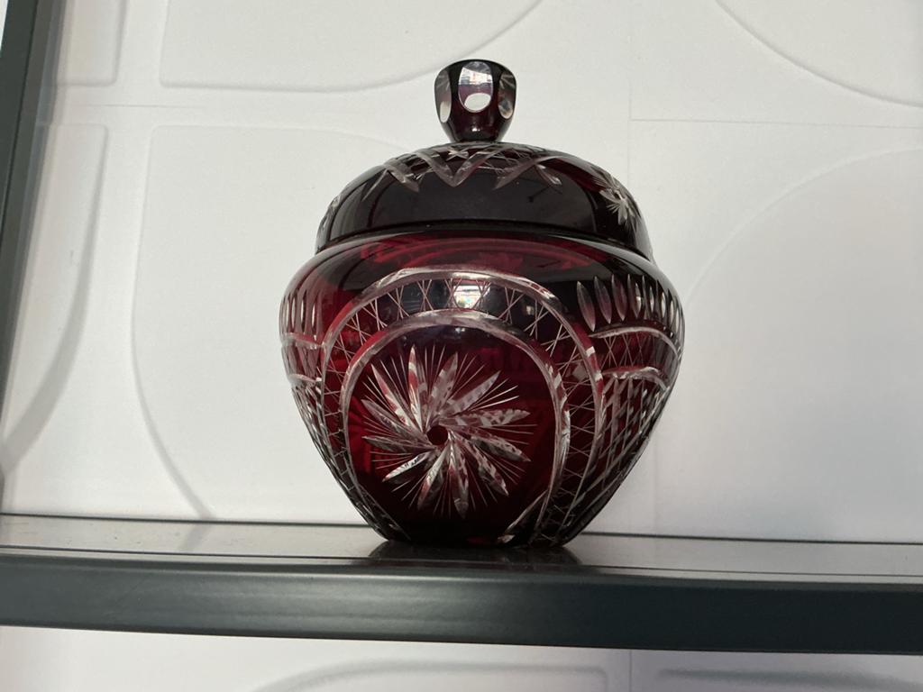 Prachtige robijnrode kristallen pot met deksel, Antiek en Kunst, Ophalen of Verzenden