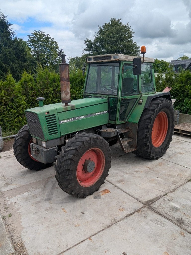 Fendt 311 en John Deere 7820, Zakelijke goederen, Gebruikt, Meer dan 10000, 120 tot 160 Pk, Ophalen of Verzenden
