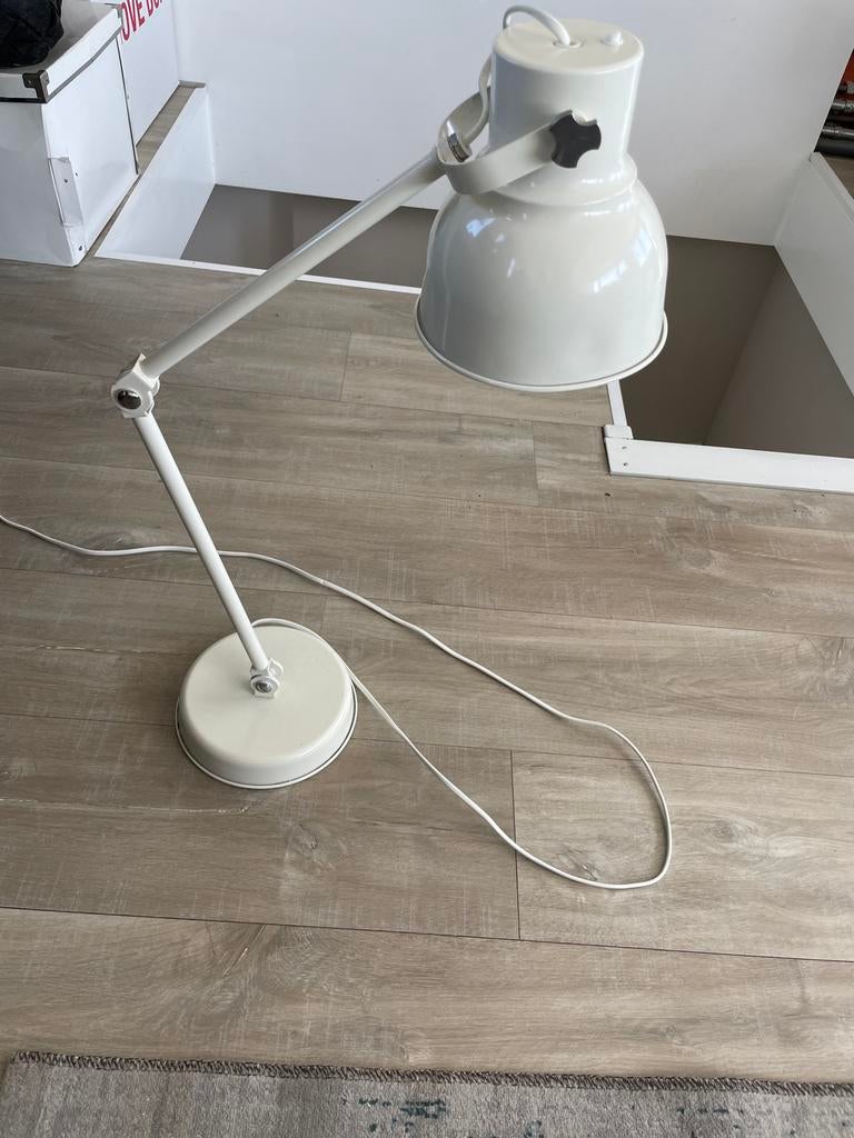 IKEA Hektar Bureaulamp - Wit, Verstelbaar, Ophalen, Zo goed als nieuw, Metaal