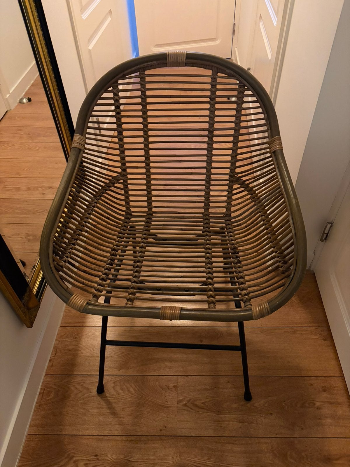 Rotan stoel, Huis en Inrichting, Stoelen, Ophalen, Zo goed als nieuw, Bruin, Eén